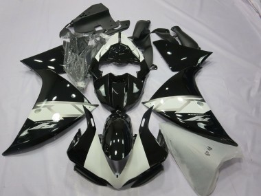 2013-2014 Black Silver White Yamaha R1 Motorcycle Fairings